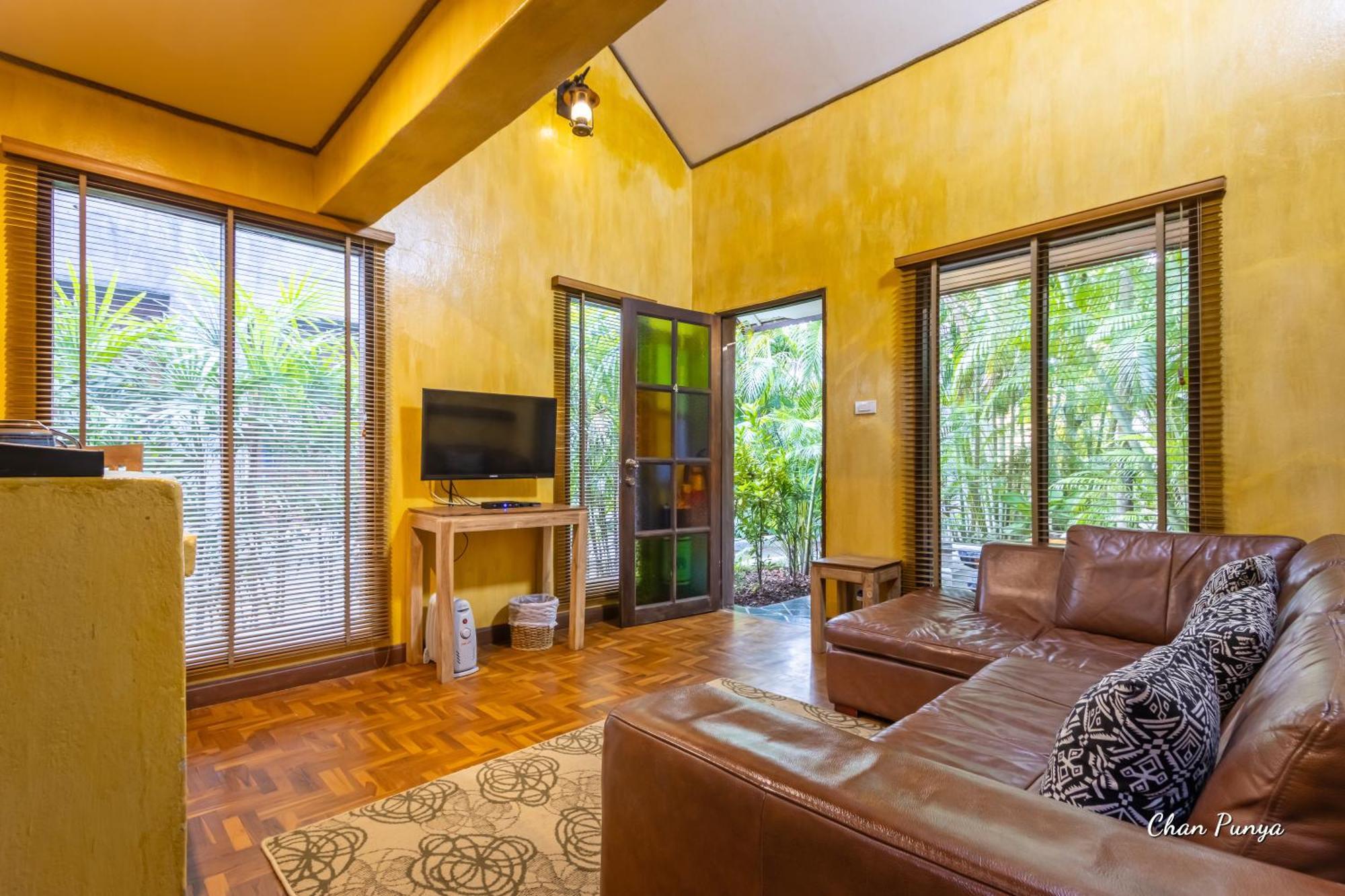 Baanpong Lodge San Kamphaeng Exterior foto